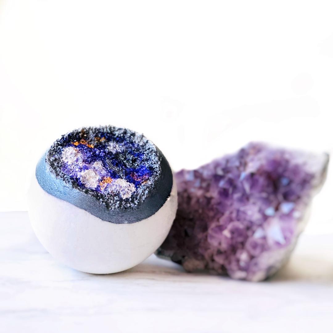 Amethyst Hand-Painted Geode Bath Bomb